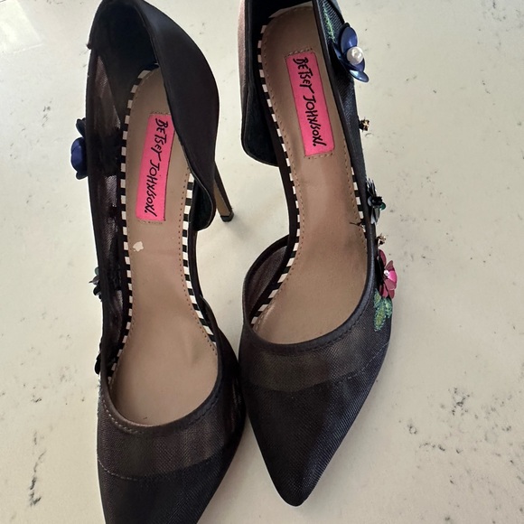Betsey Johnson Black Floral Heels - Picture 3 of 6